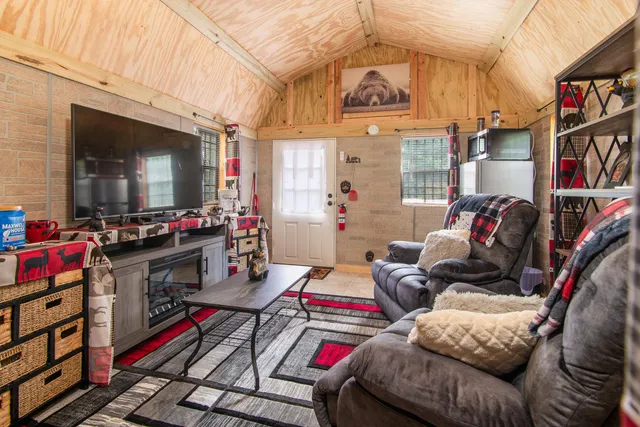 $89,900 | 8532 West 1st Street, Idlewild, MI 49642