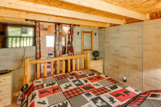 $89,900 | 8532 West 1st Street, Idlewild, MI 49642