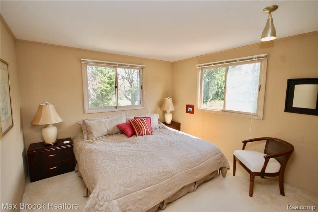 1256 Rugby Circle Bloomfield Hills, MI 48302 - Photo 18 of 24 fullsizeoutput_18ae.jpeg