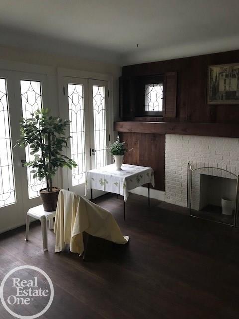 647 Neff Road Grosse Pointe, MI 48230 - Photo 9 of 15 31344660-9.JPG