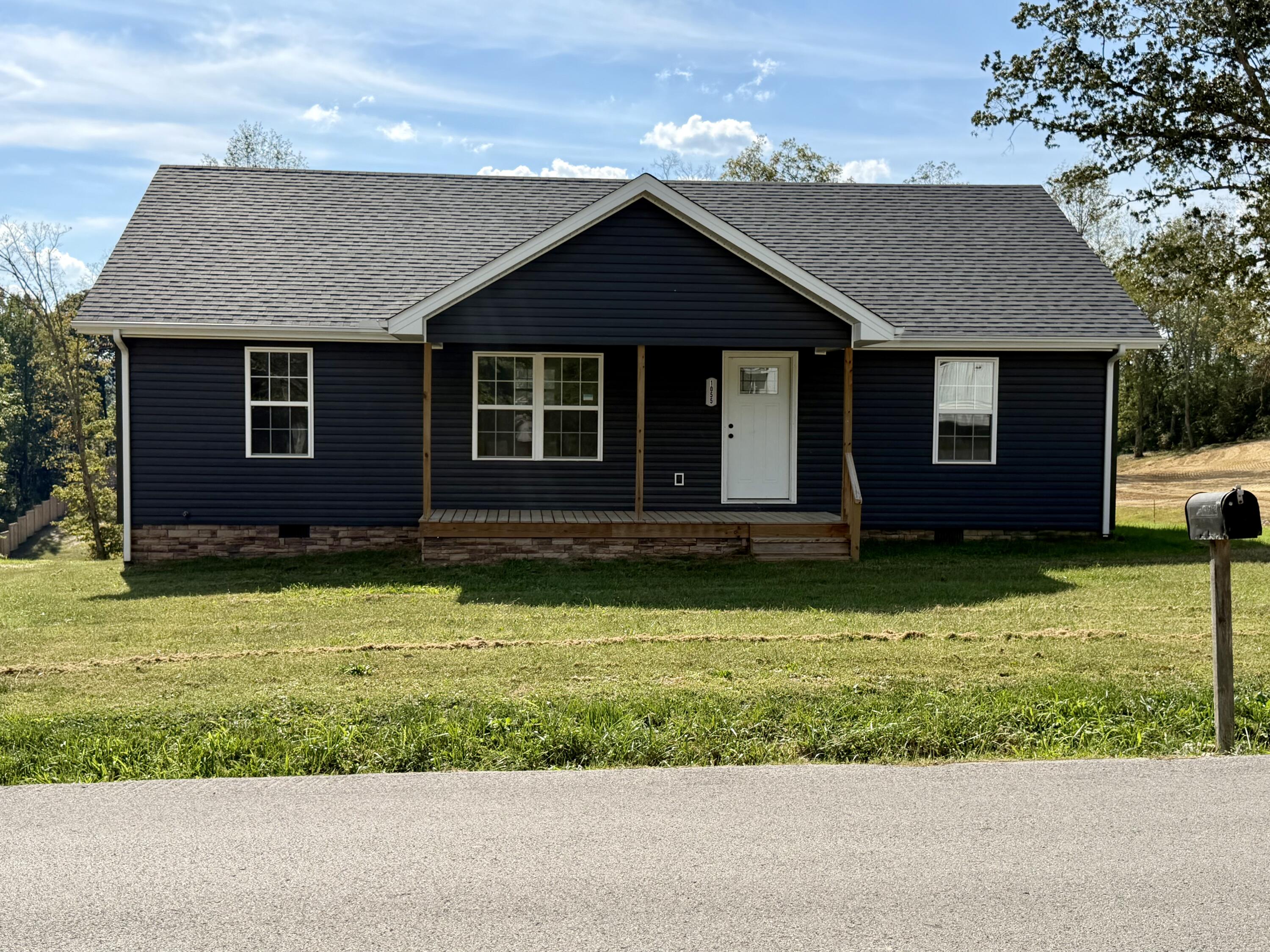 1055 Topton Road London, KY 40744 - Photo 1 of 16 IMG_4267