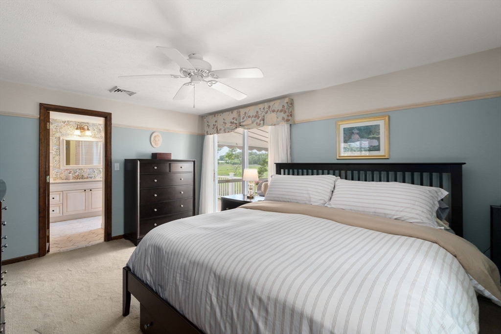18 Liberty Road Marshfield, MA 02050 - Photo 12 of 33