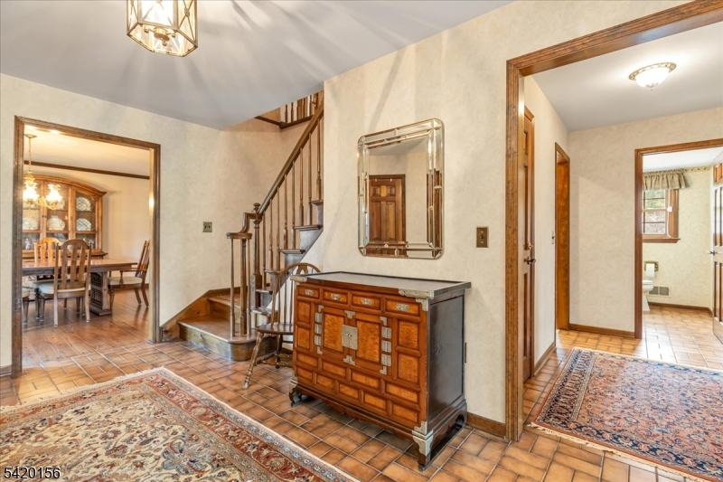 20 William Penn Road Warren, NJ 07059 - Photo 6 of 39