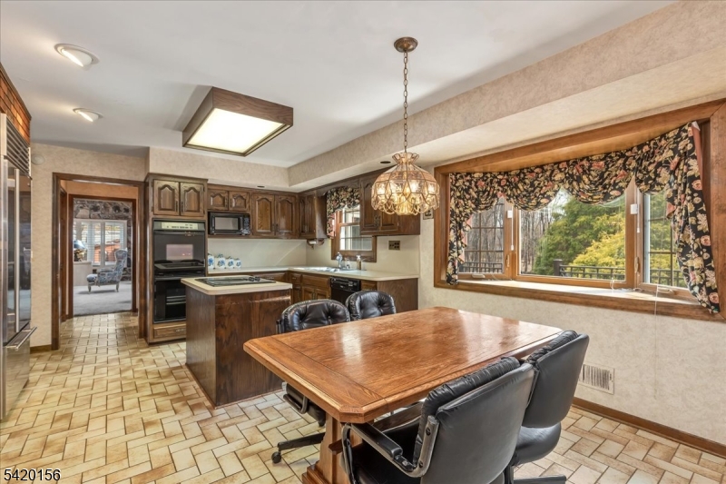 20 William Penn Road Warren, NJ 07059 - Photo 9 of 39