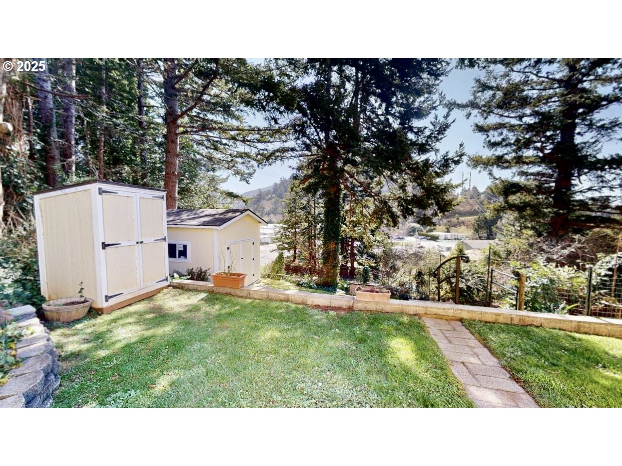 94318 Coldiron Hill Road Gold Beach, OR 97444 - Photo 24 of 35