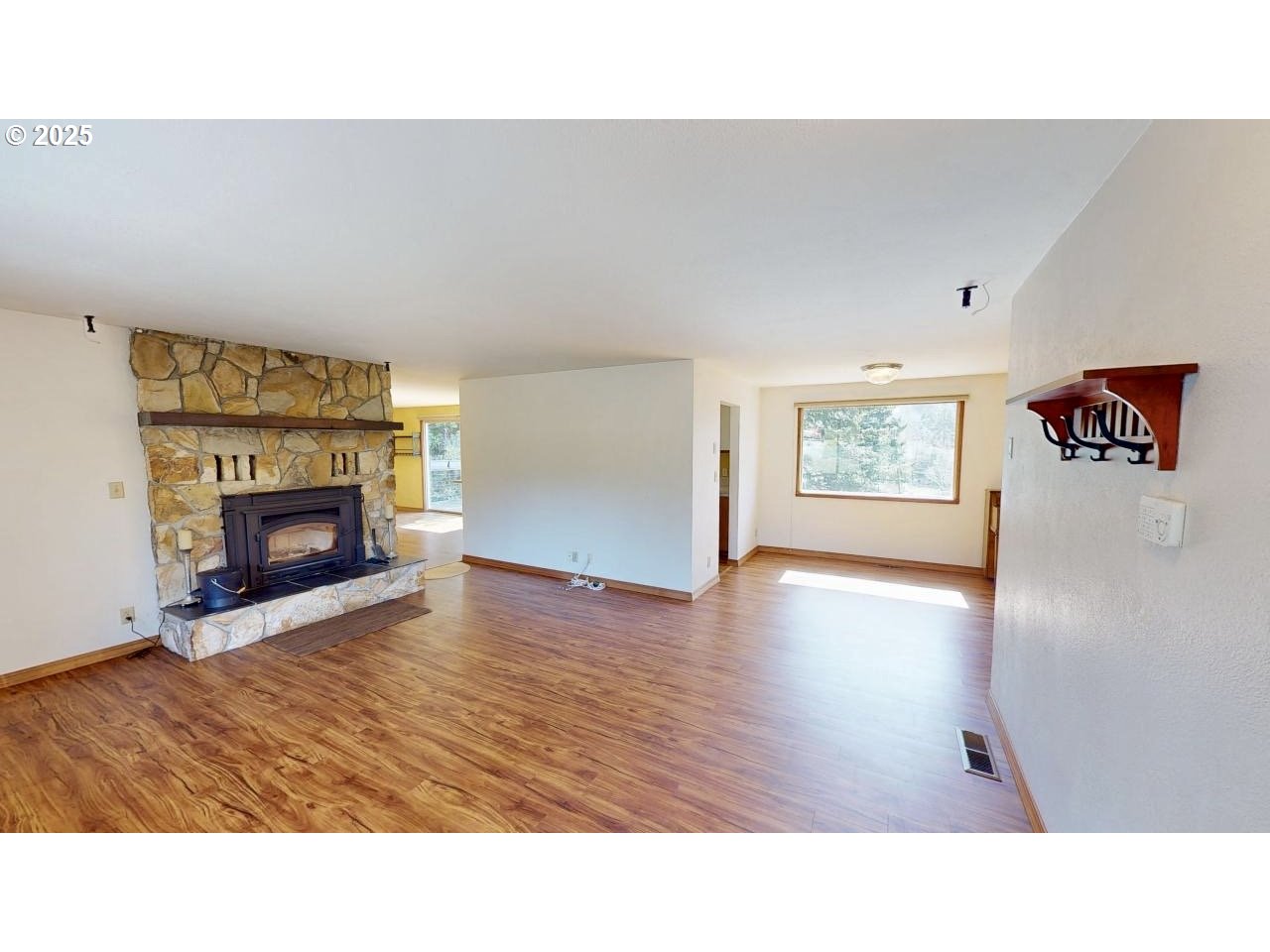 94318 Coldiron Hill Road Gold Beach, OR 97444 - Photo 4 of 35