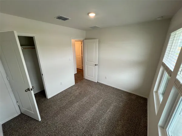 $2,200 | 306 Constanza Trail, Bastrop, TX 78602