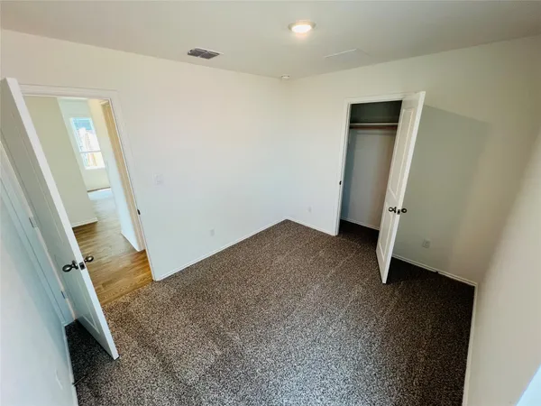 $2,200 | 306 Constanza Trail, Bastrop, TX 78602