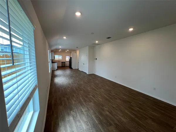 $2,200 | 306 Constanza Trail, Bastrop, TX 78602