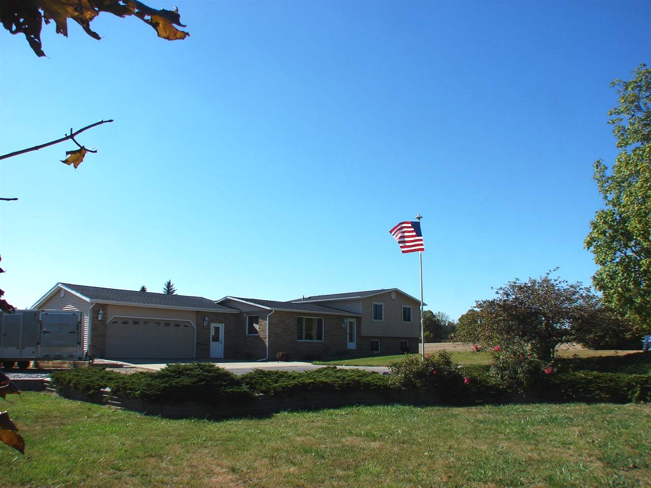 328 East St Charles Road Ithaca, MI 48847 - Photo 2 of 54 1839405-1.JPG
