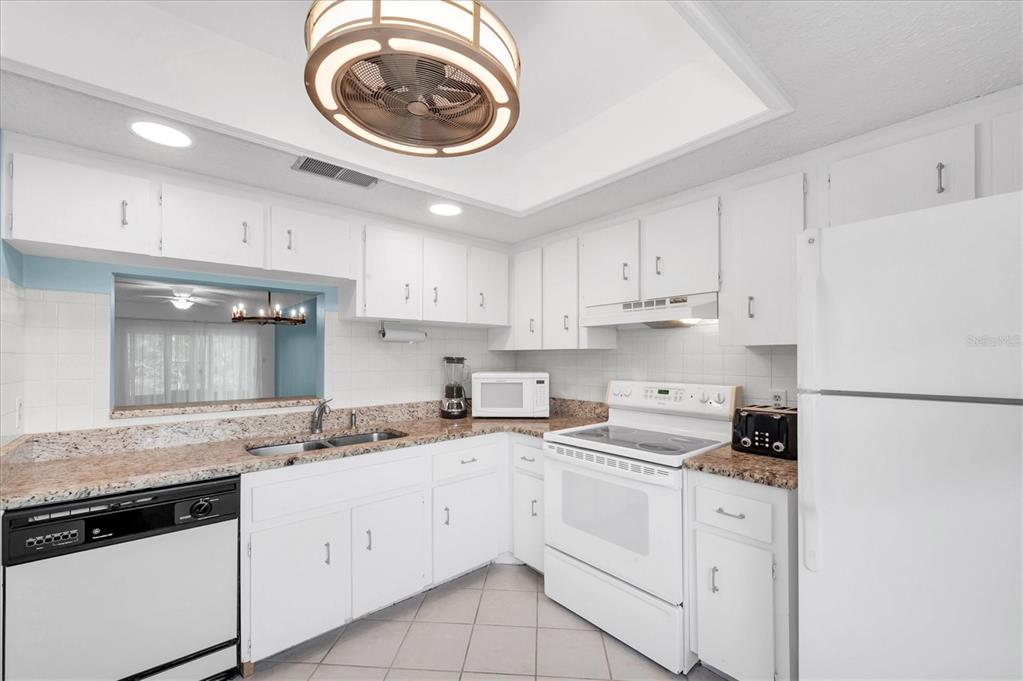 845 Maple Court, Unit 103 Dunedin, FL 34698 - Photo 12 of 27