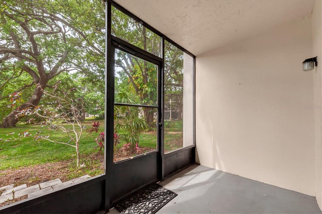 845 Maple Court, Unit 103 Dunedin, FL 34698 - Photo 20 of 27