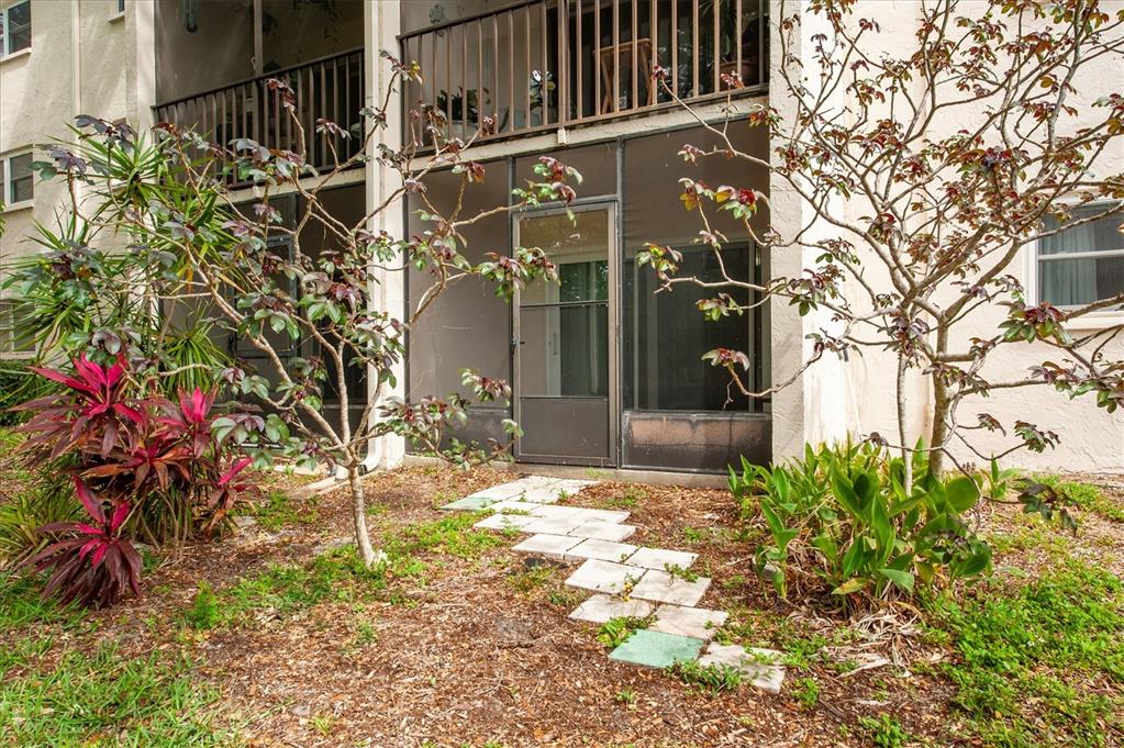 845 Maple Court, Unit 103 Dunedin, FL 34698 - Photo 21 of 27