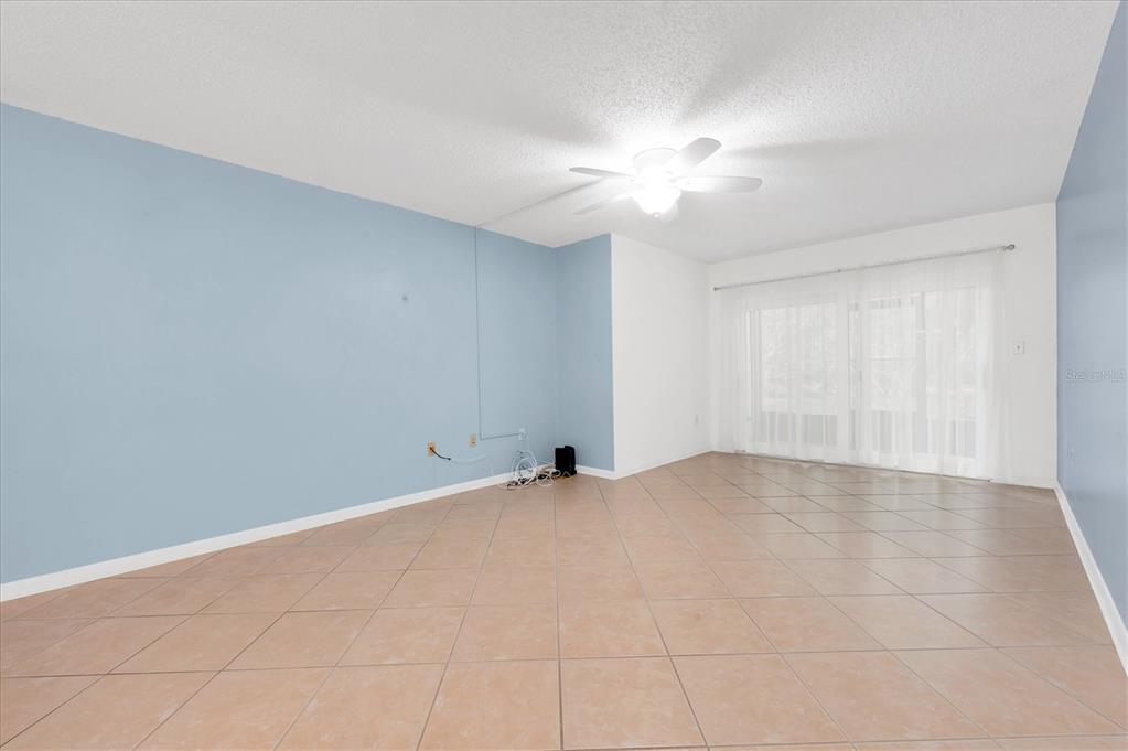845 Maple Court, Unit 103 Dunedin, FL 34698 - Photo 6 of 27
