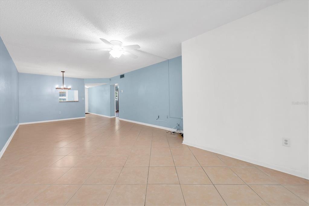 845 Maple Court, Unit 103 Dunedin, FL 34698 - Photo 7 of 27