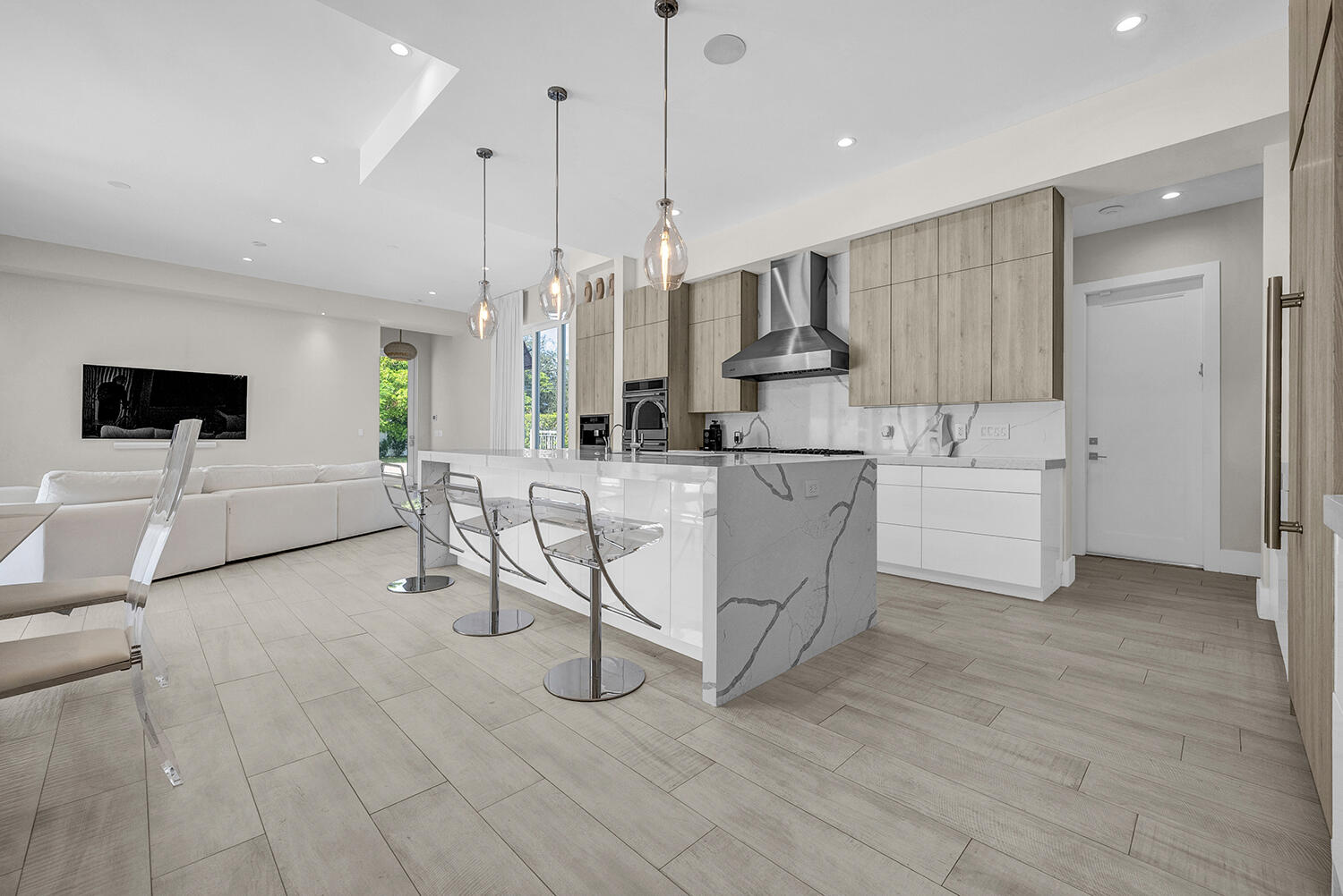 216 Northwest 11th Street Boca Raton, FL 33432 - Photo 14 of 53 DSC06480