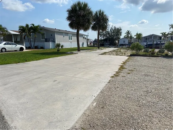$255,000 | 32 Nancy Lane, Fort Myers Beach, FL 33931