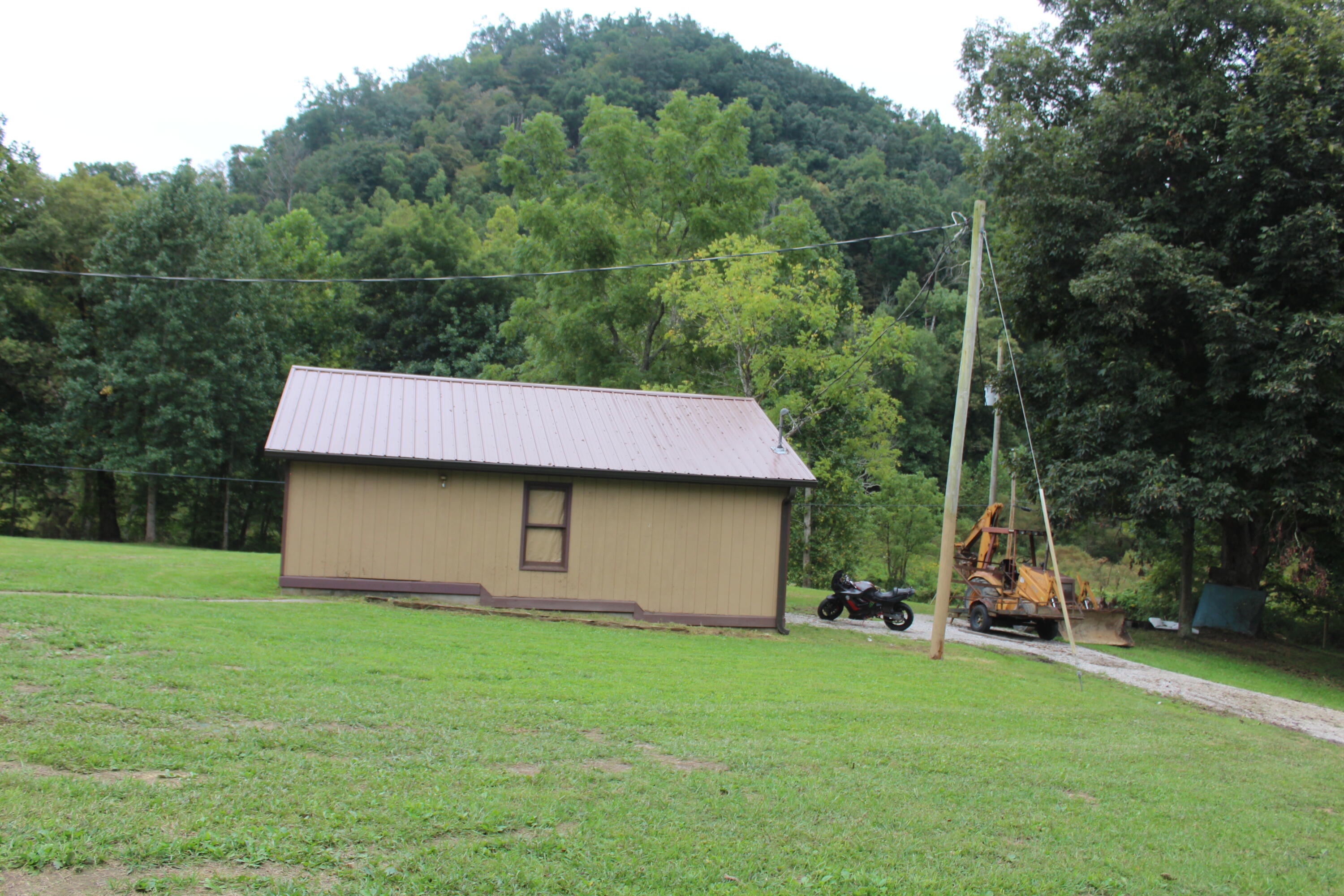 2204 Hammonds Fork Road Mount Vernon, KY 40456 - Photo 10 of 38 2204 Hammonds Fork 066