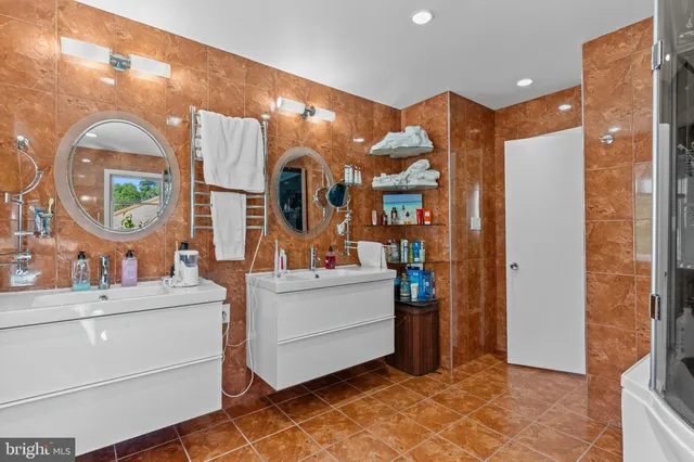 $714,900 | 3 Eastwood Court, Voorhees, NJ 08043