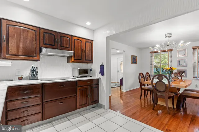 $714,900 | 3 Eastwood Court, Voorhees, NJ 08043