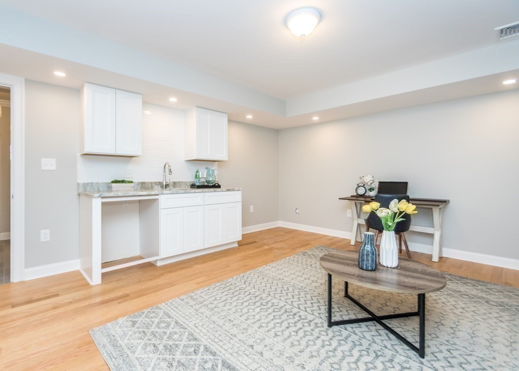 54 Albemarle Road Waltham, MA 02452 - Photo 15 of 30 Gallery Image 15