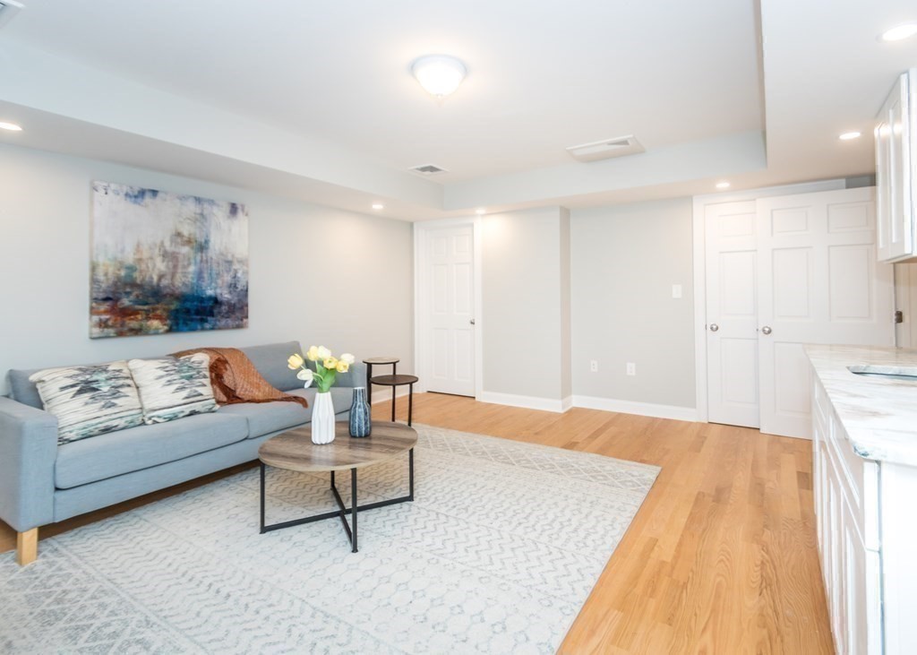 54 Albemarle Road Waltham, MA 02452 - Photo 16 of 30 Gallery Image 16