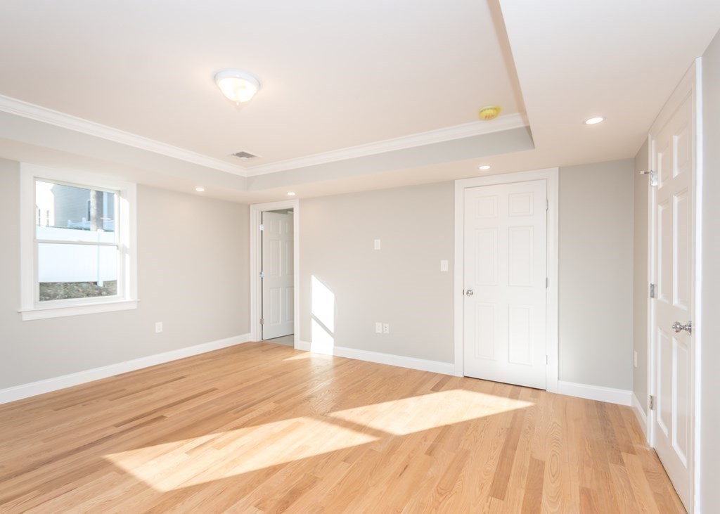 54 Albemarle Road Waltham, MA 02452 - Photo 20 of 30 Gallery Image 20