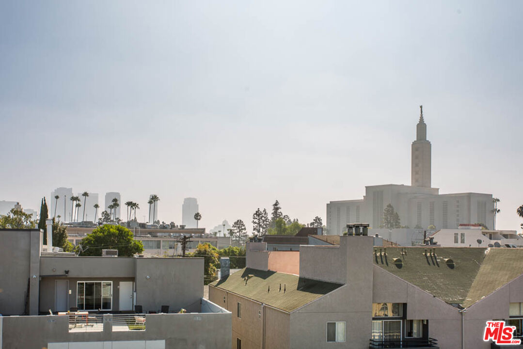 1621 Malcolm Avenue, Unit 101 Los Angeles, CA 90024 - Photo 31 of 34 a view of city with tall buildings
