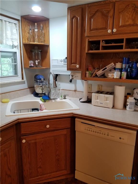 3018 Seaman Road Oregon, OH 43616 - Photo 5 of 26 Gallery Image 5