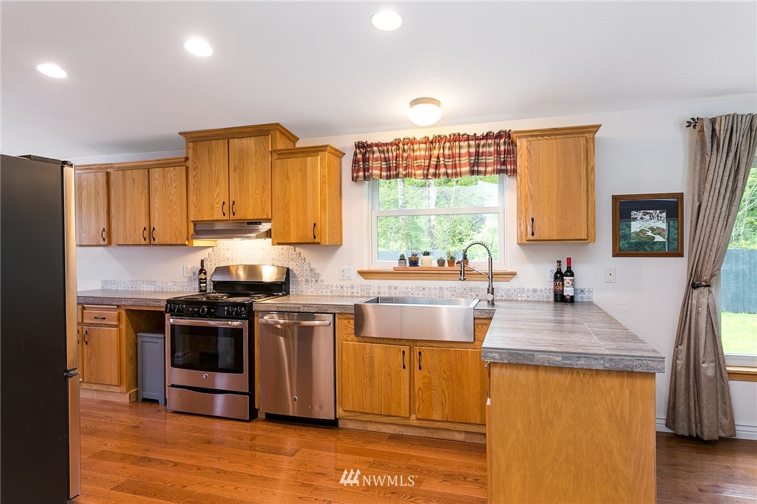 7957 Carson Road Blaine, WA 98230 - Photo 3 of 28