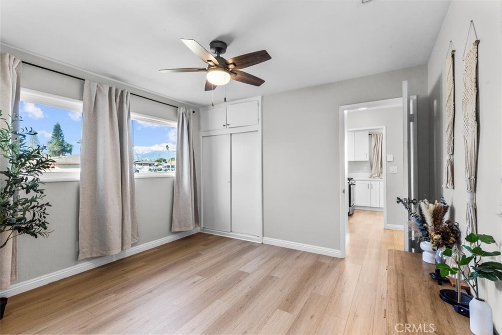 565 North Riverside Avenue Rialto, CA 92376 - Photo 11 of 23