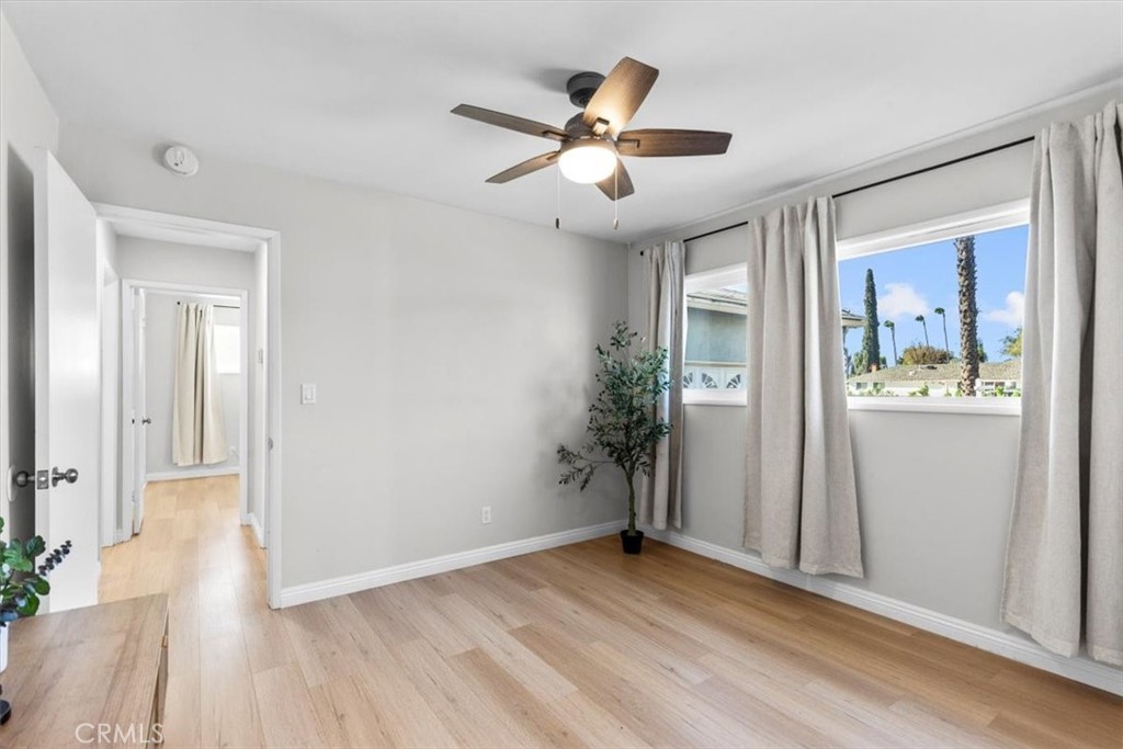 565 North Riverside Avenue Rialto, CA 92376 - Photo 13 of 23