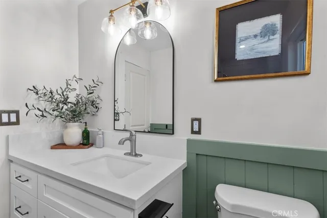 $579,900 | 565 North Riverside Avenue, Rialto, CA 92376