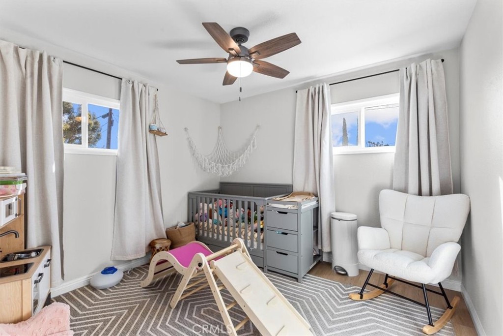 565 North Riverside Avenue Rialto, CA 92376 - Photo 17 of 23