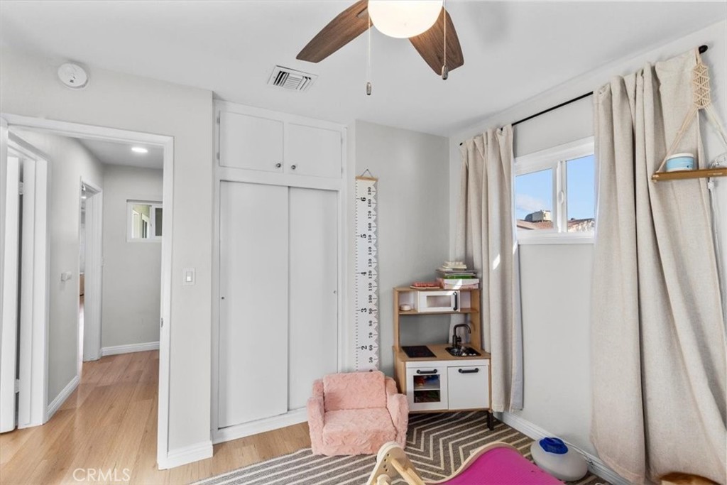 565 North Riverside Avenue Rialto, CA 92376 - Photo 18 of 23