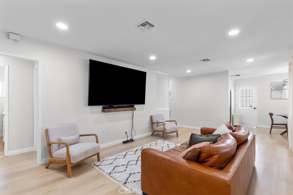 565 North Riverside Avenue Rialto, CA 92376 - Photo 5 of 23