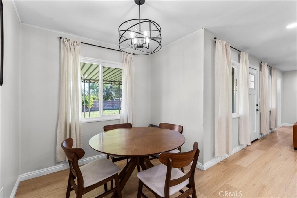 565 North Riverside Avenue Rialto, CA 92376 - Photo 6 of 23