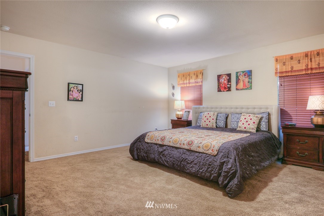 2720 232nd Street Southeast Bothell, WA 98021 - Photo 11 of 25