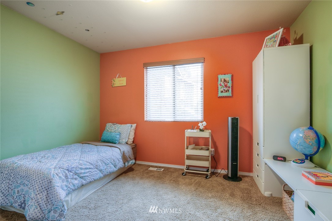 2720 232nd Street Southeast Bothell, WA 98021 - Photo 15 of 25