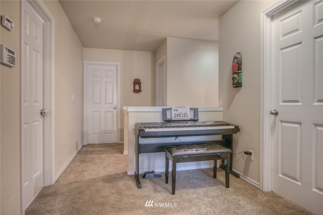 2720 232nd Street Southeast Bothell, WA 98021 - Photo 17 of 25