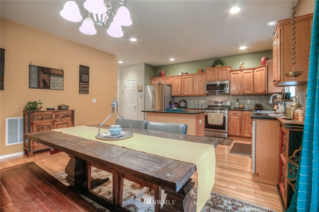 2720 232nd Street Southeast Bothell, WA 98021 - Photo 7 of 25