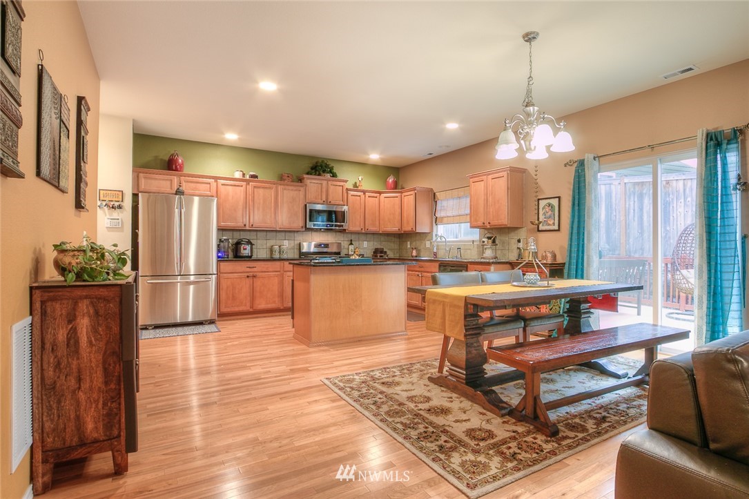 2720 232nd Street Southeast Bothell, WA 98021 - Photo 8 of 25
