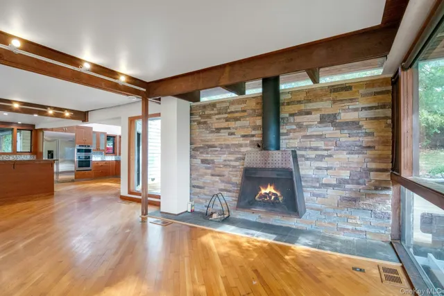 $975,000 | 309 Scarborough Road, Briarcliff Manor, NY 10510