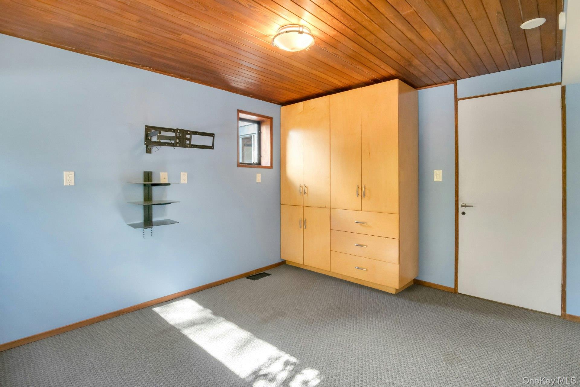 309 Scarborough Road Briarcliff Manor, NY 10510 - Photo 32 of 50 a view of an empty room