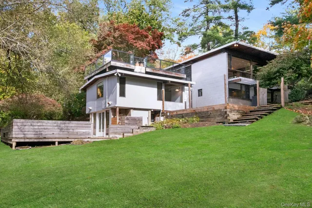 $975,000 | 309 Scarborough Road, Briarcliff Manor, NY 10510