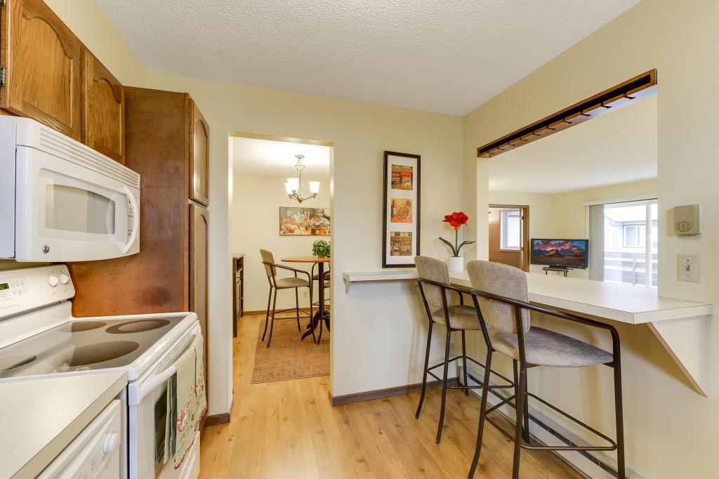 320 Ford Road, Unit 8 St. Louis Park, MN 55426 - Photo 14 of 30 Gallery Image 14