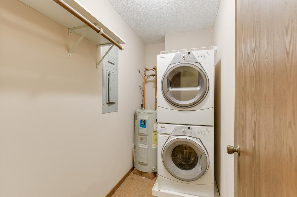 320 Ford Road, Unit 8 St. Louis Park, MN 55426 - Photo 22 of 30 Gallery Image 22