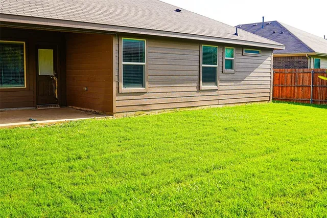 $315,000 | 553 Vickie Street, Crowley, TX 76036