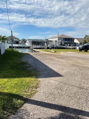 $250,000 | 7313 Mako Drive, Hudson, FL 34667