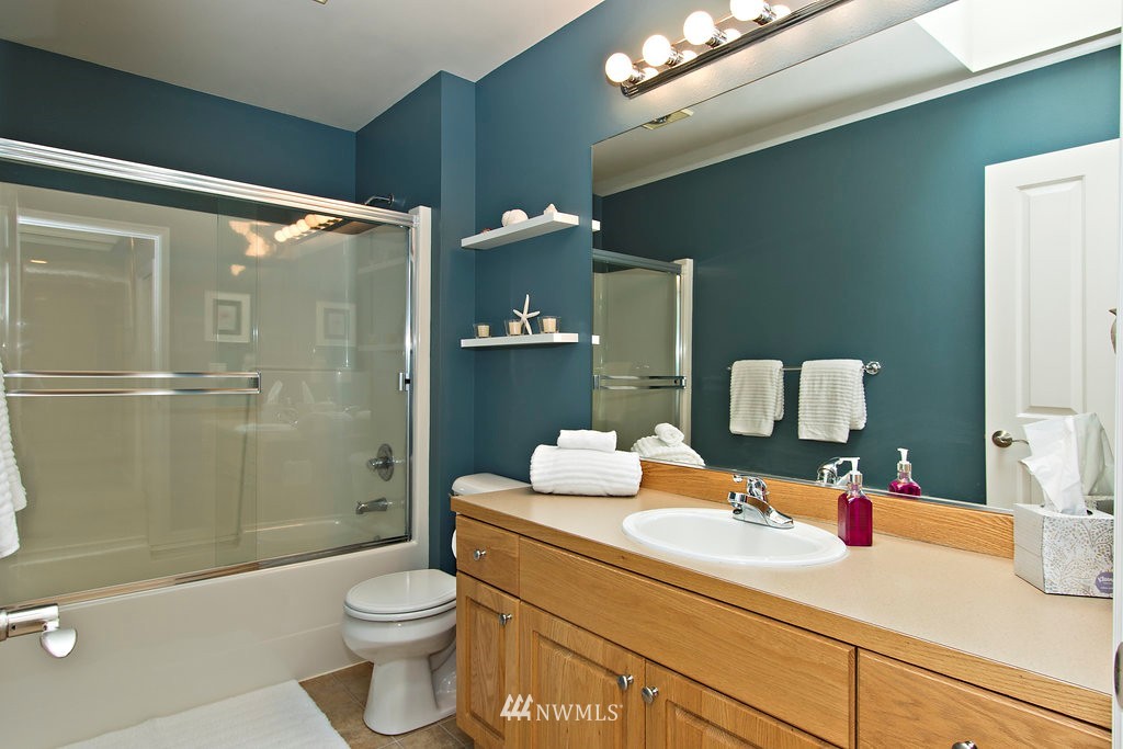 16635 Southeast 167th Street Renton, WA 98058 - Photo 20 of 25 Gallery Image 20